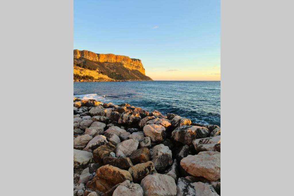 Le Ravissant - 50m Du Port - Très Calme Appartamento Cassis